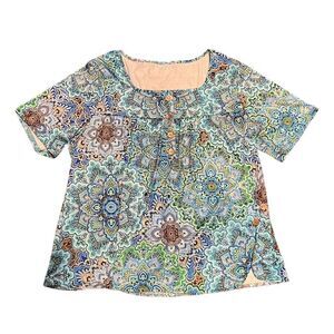 Women’s boutique style shirt Size 2XL